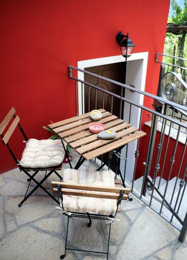 Agriturismo Nonni Devia Lucinasco Екстер'єр фото